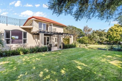 Photo of property in 305 Mangorei Road, Merrilands, New Plymouth, 4312