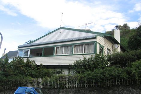 Photo of property in 10 Milton Road, Bluff Hill, Napier, 4110