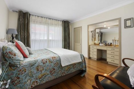 Photo of property in 51 Coronation Road, Mangere Bridge, Auckland, 2022