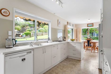 Photo of property in 5 Jeanette Place, Mairangi Bay, Auckland, 0630
