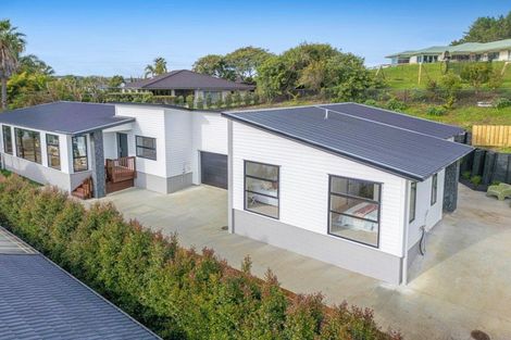 Photo of property in 26b Gulf Harbour Drive, Gulf Harbour, Whangaparaoa, 0930