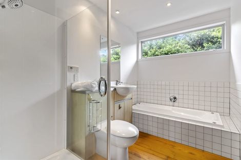 Photo of property in 10 Churchill Road, Cockle Bay, Auckland, 2014