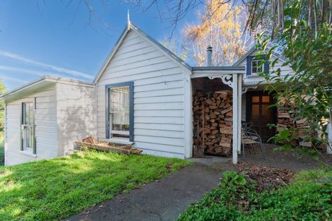 Photo of property in 1 Harvey Road, Bluff Hill, Napier, 4110