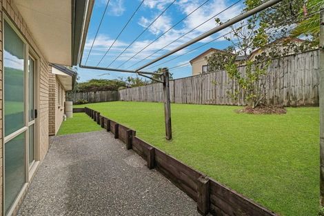 Photo of property in 6 Luna Place, Henderson, Auckland, 0612