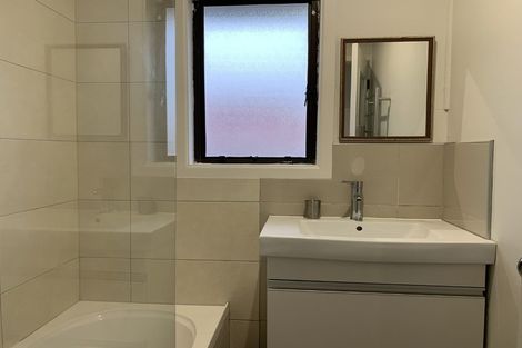 Photo of property in 1/114 Kervil Avenue, Te Atatu Peninsula, Auckland, 0610