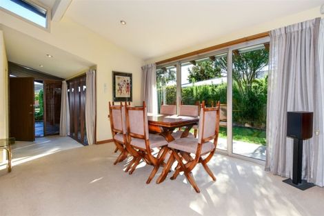 Photo of property in 33 Lynfield Avenue, Ilam, Christchurch, 8041