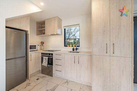 Photo of property in 8/97 Whites Line East, Waiwhetu, Lower Hutt, 5010