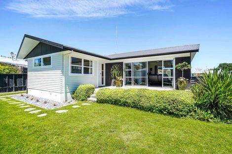 Photo of property in 11 Marion Place, Deanwell, Hamilton, 3206