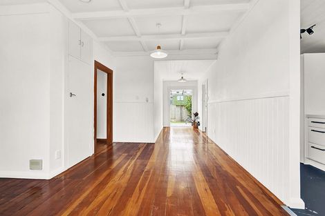 Photo of property in 293a Cambridge Road, Hillcrest, Hamilton, 3216