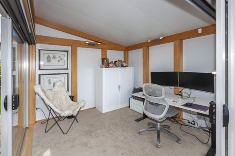 Photo of property in 121 The Parade, Paekakariki, 5034