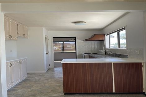 Photo of property in 9 Sheralee Place, Bucklands Beach, Auckland, 2014