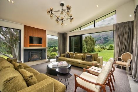 Photo of property in 27 Mooney Road, Speargrass Flat, Queenstown, 9371