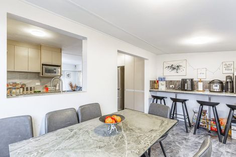 Photo of property in 13 Redwood Drive, Massey, Auckland, 0614