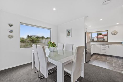 Photo of property in 26b Dixon Avenue, Hawera, 4610