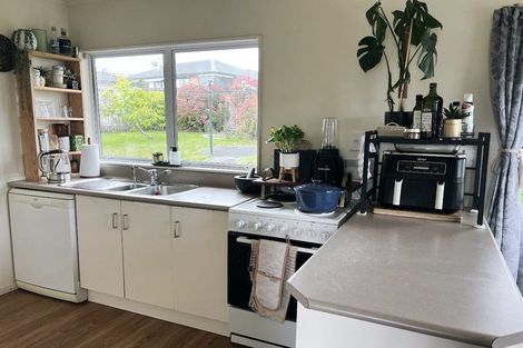 Photo of property in 38 Charlotte Street, Stanmore Bay, Whangaparaoa, 0932