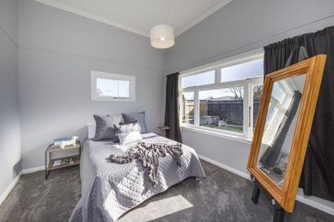 Photo of property in 102 Ferguson Street, West End, Palmerston North, 4412