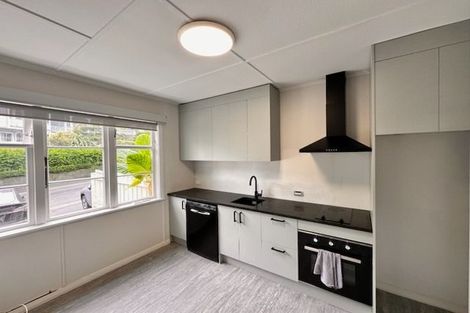 Photo of property in 45 Milton Road, Bluff Hill, Napier, 4110