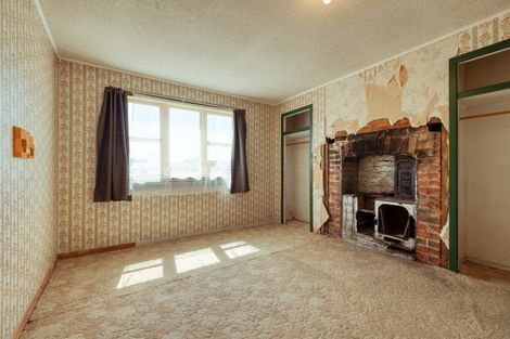 Photo of property in 31 Karaka Street, Helensville, 0800