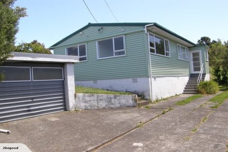 Photo of property in 37 Ranui Terrace, Tawa, Wellington, 5028