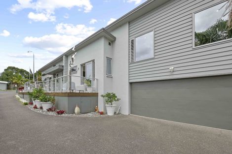 Photo of property in 870 Whangaparaoa Road, Manly, Whangaparaoa, 0930