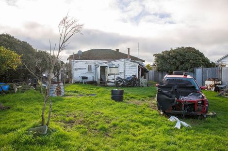 Photo of property in 38 Tennyson Street, Dannevirke, 4930