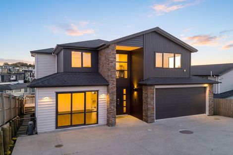 Photo of property in 32 Mcwhirters Farm Lane, Massey, Auckland, 0614