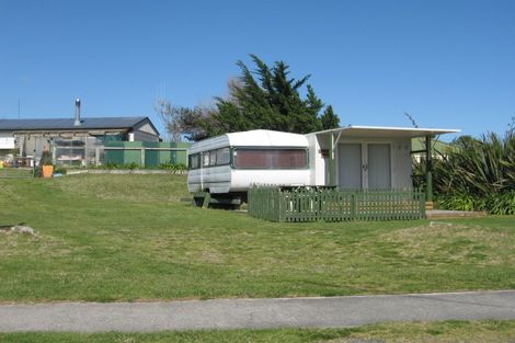 Photo of property in 73 Koputara Road, Himatangi Beach, Foxton, 4891
