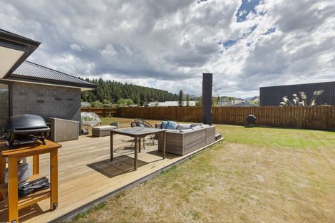 Photo of property in Luggate Park, 16 Cooper Crescent, Luggate, Cromwell, 9383