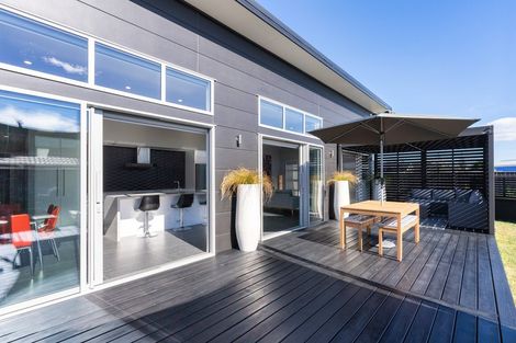 Photo of property in 30a Moana Street, Otaki Beach, Otaki, 5512