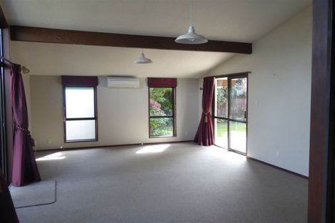 Photo of property in 9 Mulberry Place, Redwood, Christchurch, 8051