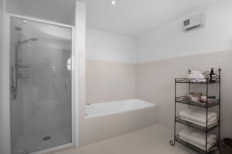 Photo of property in 12 Upland Road, Kelburn, Wellington, 6012