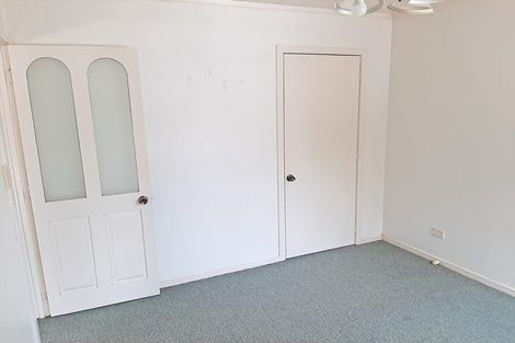 Photo of property in 42 Mildmay Road, Henderson, Auckland, 0610