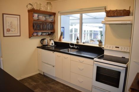 Photo of property in 30 Kapiti Lane, Otaki Beach, Otaki, 5512