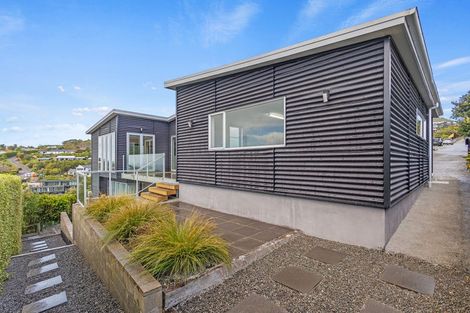 Photo of property in 5 Craigieburn Lane, Mount Pleasant, Christchurch, 8081