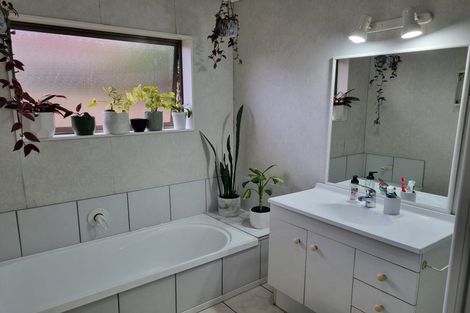 Photo of property in 2a Gillies Avenue, Claudelands, Hamilton, 3214