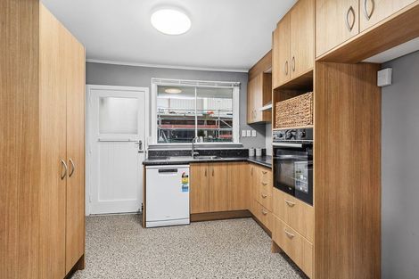 Photo of property in 2/246 Main Road, Tawa, Wellington, 5028