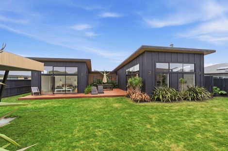 Photo of property in 93 Beachvale Drive, Kaiapoi, 7630