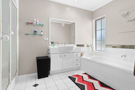 Photo of property in 23 Mews Place, Forest Lake, Hamilton, 3200