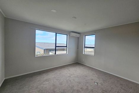 Photo of property in 1/151 Te Irirangi Drive, Flat Bush, Auckland, 2019