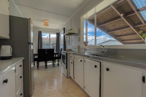 Photo of property in 50 Pipiroa Road, Ngatea, 3503