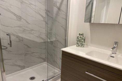 Photo of property in 6/43 Yeovil Road, Te Atatu Peninsula, Auckland, 0610