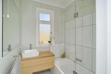 Photo of property in 25 Kensington Avenue, Mairehau, Christchurch, 8013