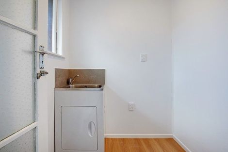 Photo of property in 52 Hall Avenue, Mangere, Auckland, 2022