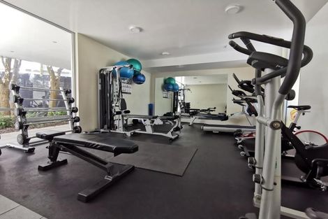 Photo of property in Sanctum Apartment, 10 Ebor Street, Te Aro, Wellington, 6011