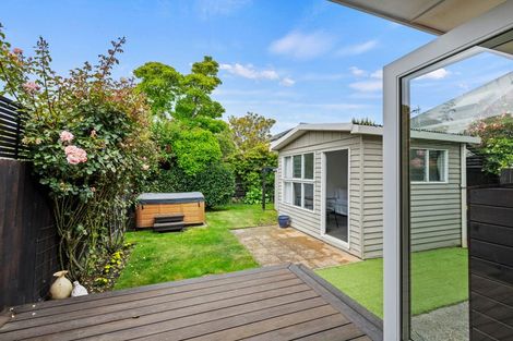 Photo of property in 2/110 Leinster Road, Merivale, Christchurch, 8014