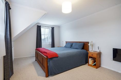 Photo of property in 6 Centennial Drive, Hokowhitu, Palmerston North, 4410