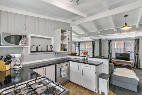 Photo of property in 132 Brightside Road, Stanmore Bay, Whangaparaoa, 0932