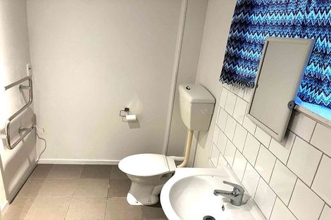 Photo of property in 16a Collie Street, Hillpark, Auckland, 2102