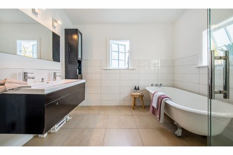 Photo of property in 14 Martin Avenue, Beckenham, Christchurch, 8023