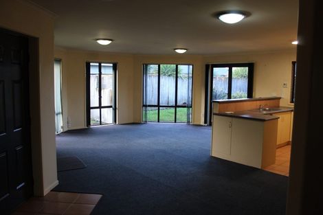 Photo of property in 12 Guildford Place, Rototuna North, Hamilton, 3210